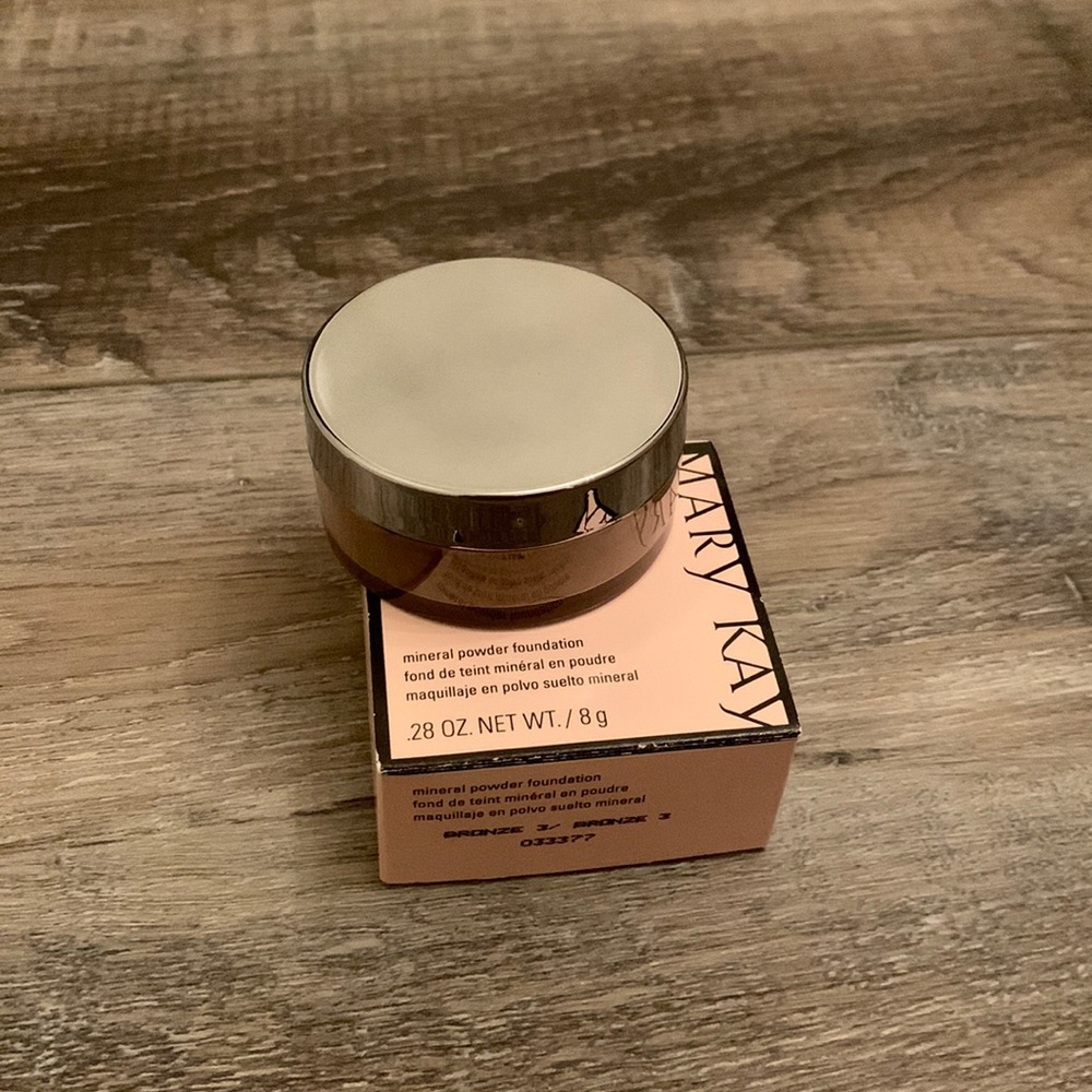 Bronze 3 Mary Kay Mineral Powder Foundation